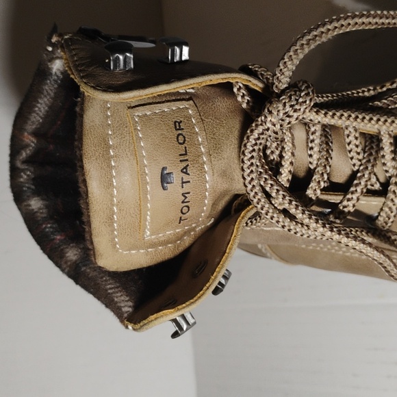 Tom Tailor Size: 8 US, 39 EU Brown Winter Boot - Picture 7 of 9